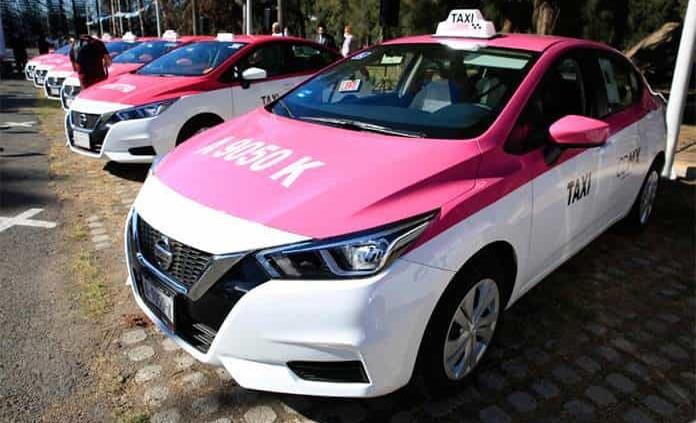 Semovi presenta nuevos taxis para la CDMX