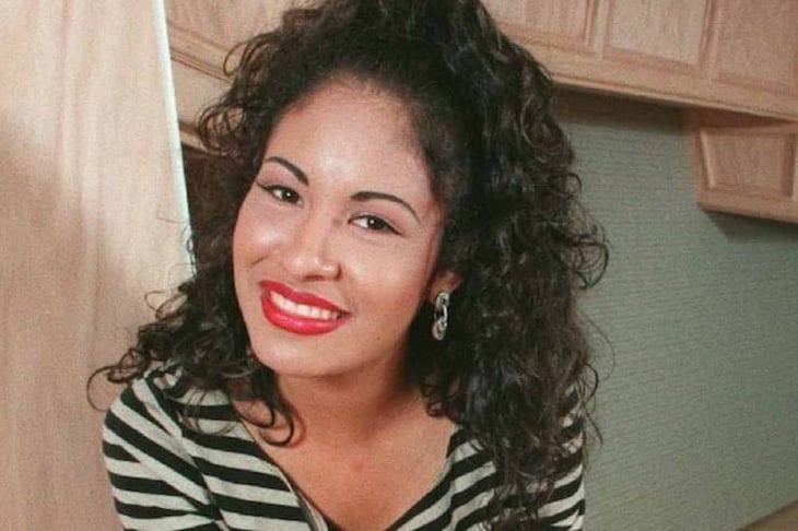 Sale a la luz una foto nunca antes vista del funeral de Selena Quintanilla