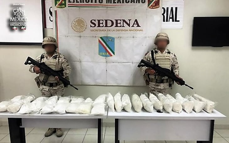 Militares y policías incautan 300 kilos de cocaína en retén