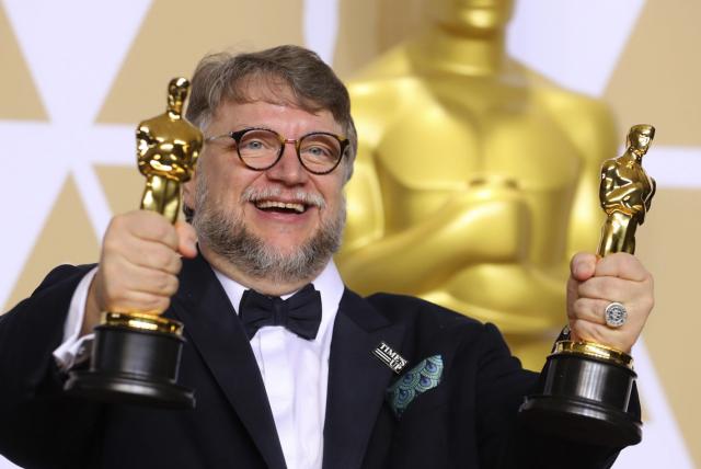 Guillermo del Toro consigue 4 nominaciones en los Premios Oscar 2022 por ‘El callejón de las almas perdidas’