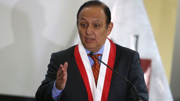 El defensor del pueblo de Perú pide la renuncia del presidente Castillo