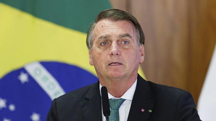 Bolsonaro tilda de 'canallas' y 'ladrones' a sus antecesores en el poder