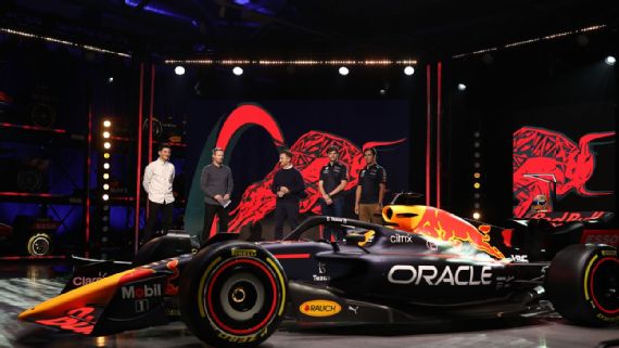 Red Bull presenta su nuevo auto y anuncia cambio de nombre; Oracle Red Bull Racing 