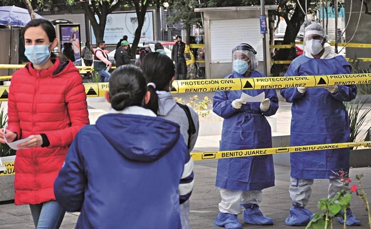 México registra casi mil muertos por COVID-19 en un día 