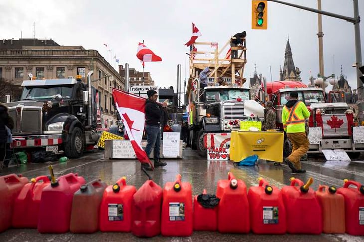 En Ottawa, Ford y GM cierran plantas por manifestaciones