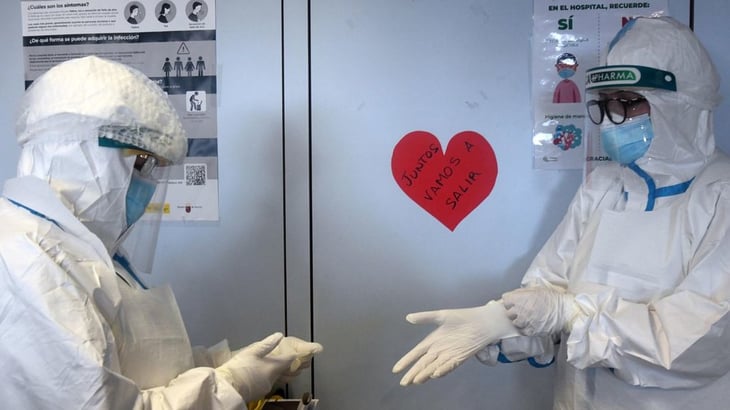 España supera las 9,000 muertes por coronavirus en sexta ola de la pandemia