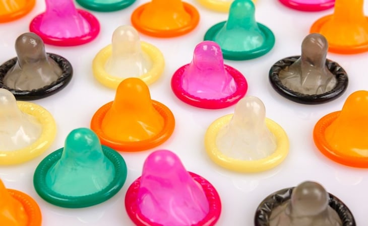 Condón protege 98% de enfermedades de transmisión sexual: IMSS
