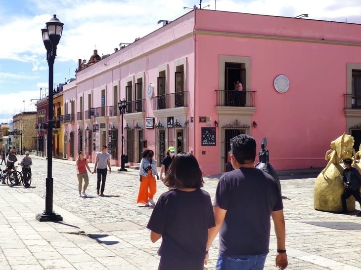 Sólo 25 de los 570 municipios de Oaxaca están libres de COVID-19