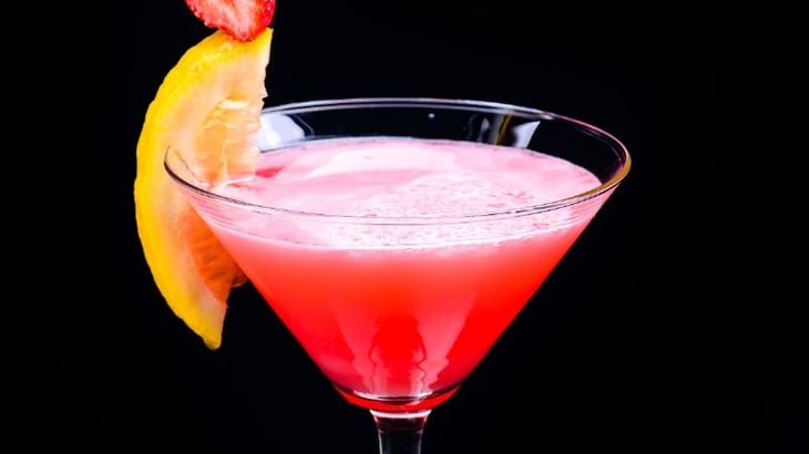 El sensual coctel “Pantera rosa” prepáralo para tu 14 de febrero ¡Aquí te damos la receta!