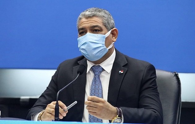 El ministro de Salud de Panamá deja temporalmente el cargo por enfermedad