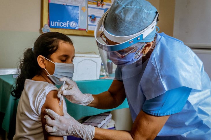 Ecuador inicia vacunación anticovid-19 a niños de 3 y 4 años