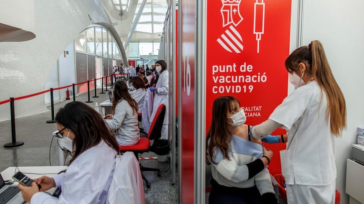 España suma 444 muertos por COVID a pesar de la bajada de contagios
