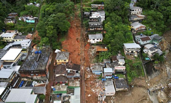 Petrópolis: desolada y en alerta frente al temporal que suma casi 130 muertos