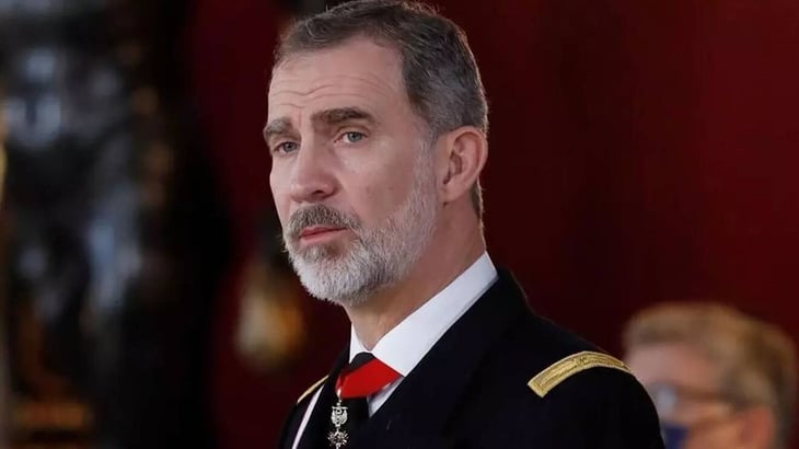 El rey de España supera al COVID-19 y retoma mañana su agenda