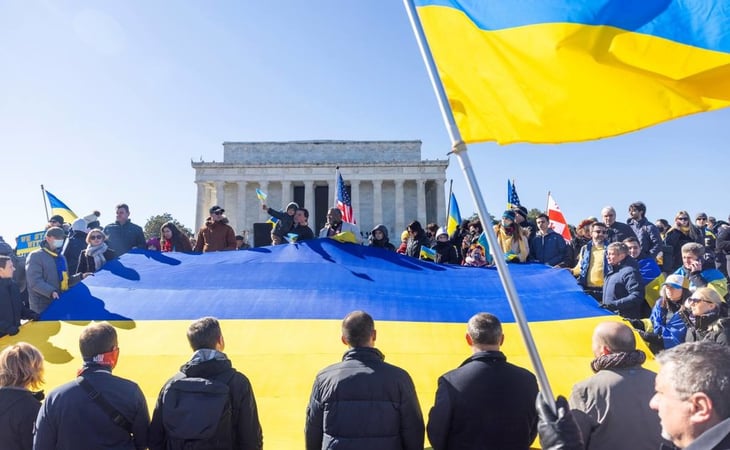 Tras discurso de Putin, EU alista sanciones a provincias separatistas de Ucrania
