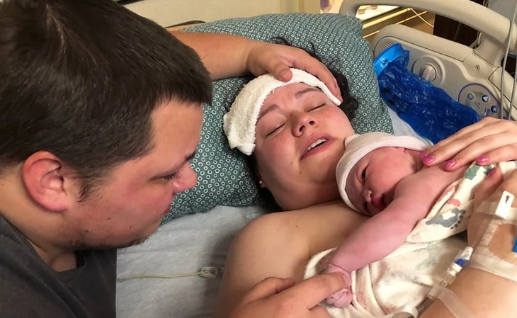 Bebé nace el 22/2/22 a las 2:22 am en hospital de EU; se vuelve viral