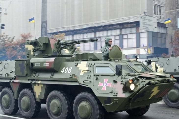 Ucrania se declara estado de emergencia ante invasión rusa