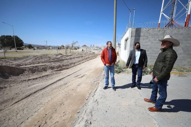 Manolo Jiménez destaca avances en obra de pavimento en la colonia las magdalenas