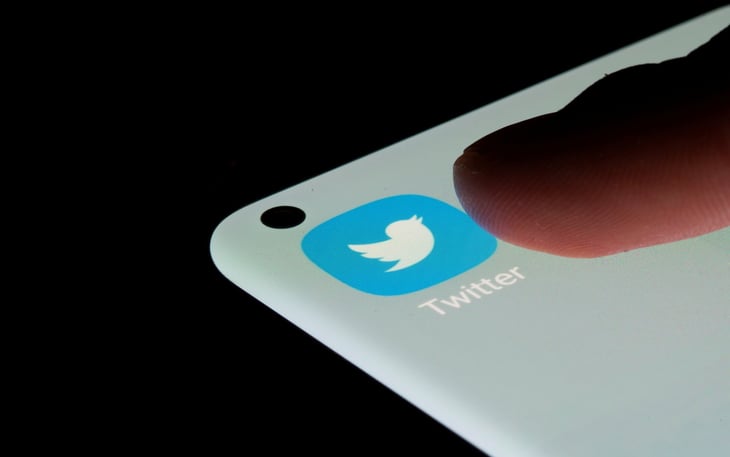 Twitter alerta que 'está siendo restringida para algunas personas'