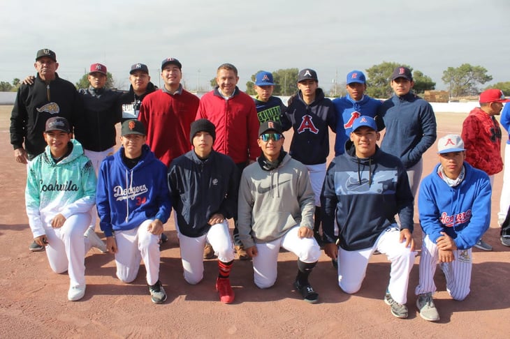 Liga de béisbol juvenil está lista en San Buenaventura, la arranca el alcalde