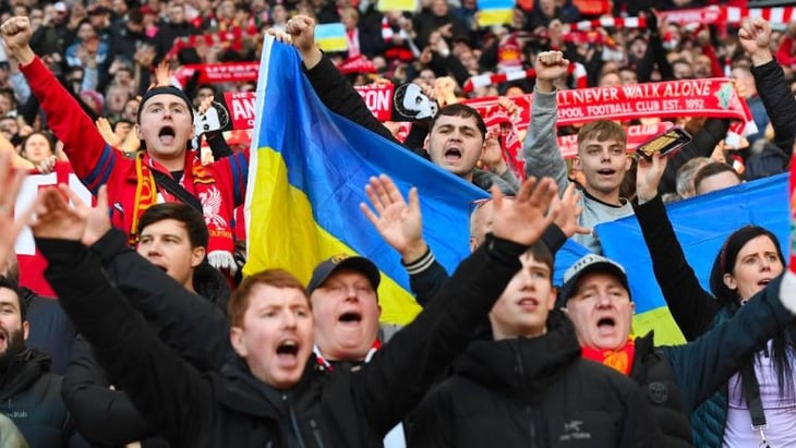 Liverpool dedica canción a Ucrania