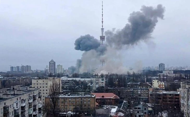 Putin se ensaña con Kiev, ataca torre de TV; hay 10 muertos 
