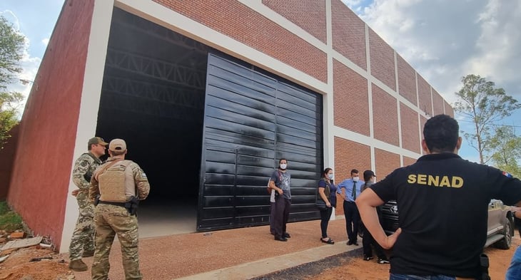 Paraguay; Detectan casi media tonelada de armas en aeropuerto de Asunción