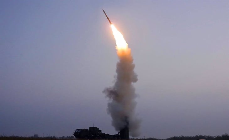 Corea del Norte lanza un misil no identificado hacia el mar de Japón