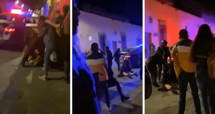 VIDEO: Mujeres policías arrastran y patean a dos chicas a las afueras de un bar en San Miguel de Allende