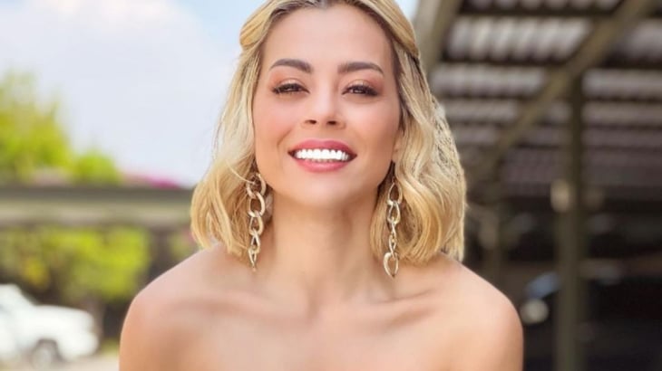 Gaby Ramírez de VLA Fin de Semana enciende la red en mini short y tacones nude