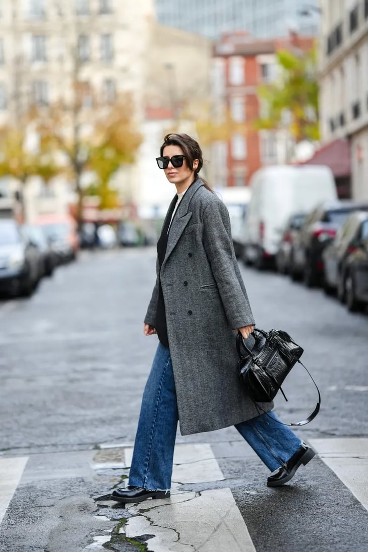 Mocasines nomcore y jeans es lo que necesita toda mujer ejecutiva