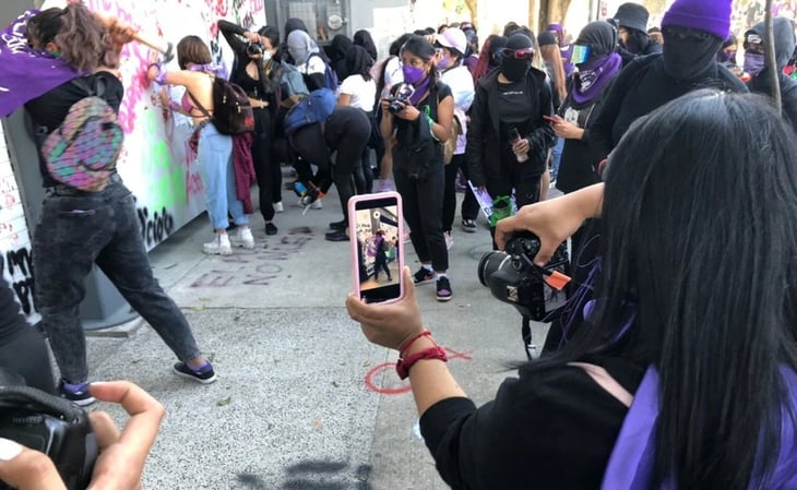 Bloque negro vandaliza Secretaría de la Mujer en Toluca