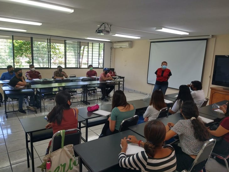 UAdeC detecta docentes con doble plaza en la Región Centro
