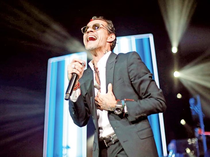 Marc Anthony enloquece a 16 mil personas en su primer concierto