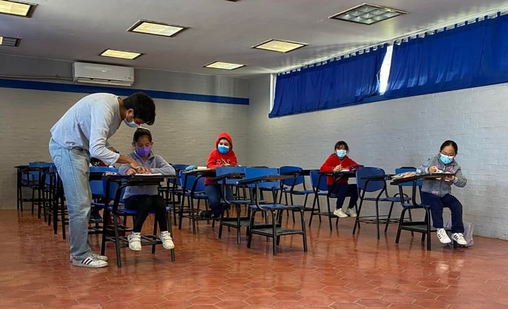 Universitarios de FIME en Monclova imparten asesoramientos de matemáticas para infantes