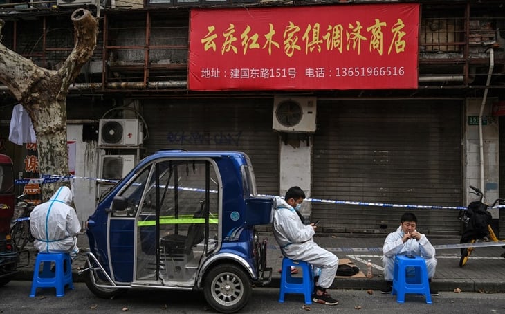 China registra más de 5 mil nuevos casos de covid-19; cifra récord en dos años