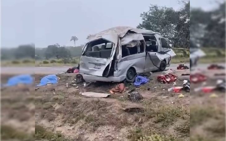 En Veracruz vuelca camioneta que transportaba migrantes; hay 3 muertos y 16 heridos