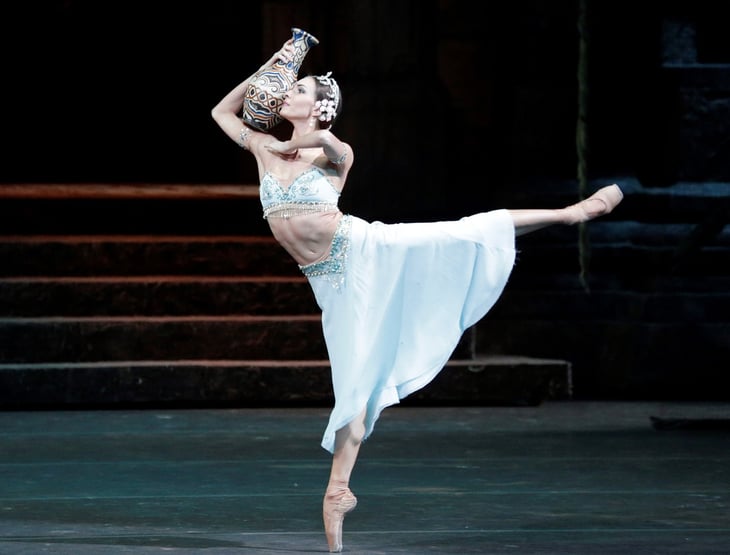 Bailarina rusa del Bolshoi pasa al Ballet Neerlandés tras la guerra con Ucrania
