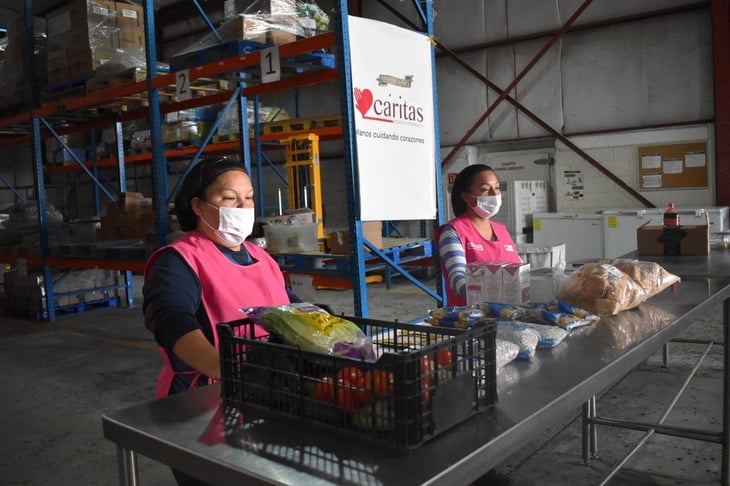 Caritas entrega apoyo alimentario en la Región Centro 