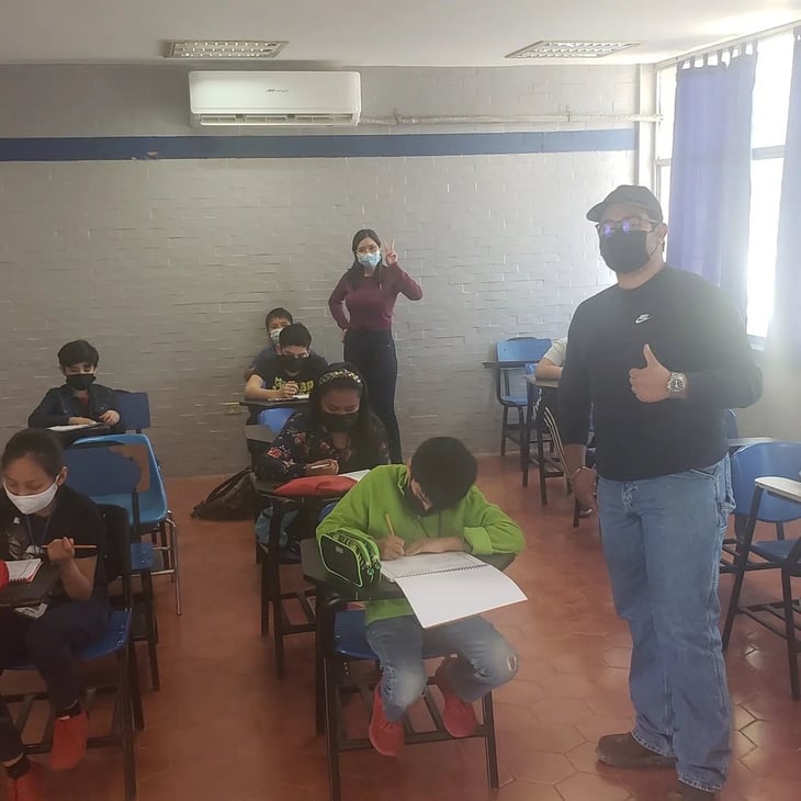 Universitarios de Monclova imparten clases de matemáticas para nivel básico de manera gratuita 