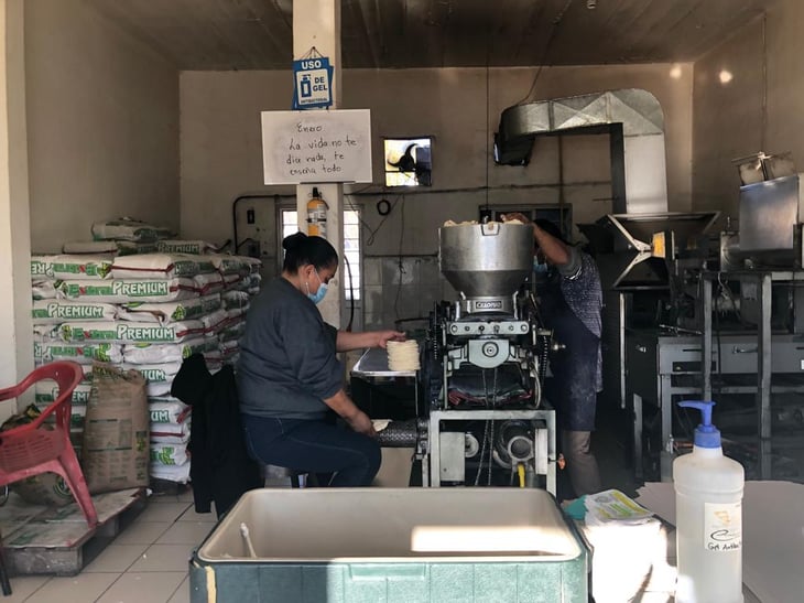 Monclovenses temen un posible aumento en el costo de tortillas