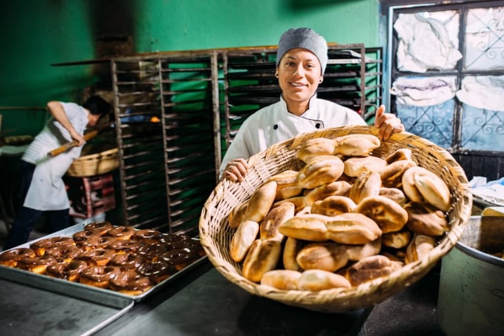 Panaderías hacen magia para lograr subsistir ante la crisis