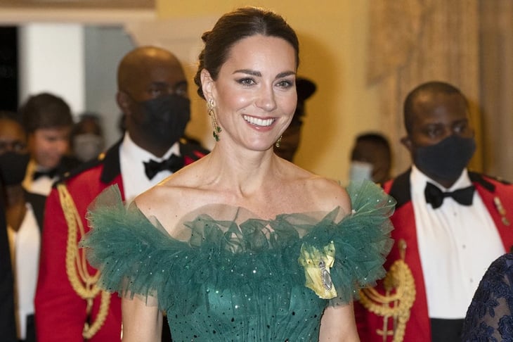 La 'brillante' forma en la que Kate tuvo presente a la reina Isabel en Jamaica