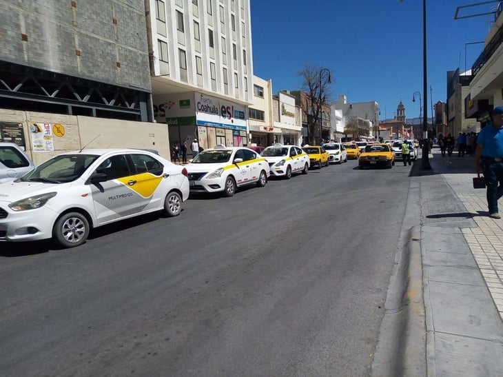 Taxistas se manifiestan reclaman servicio de atención de emergencia 911