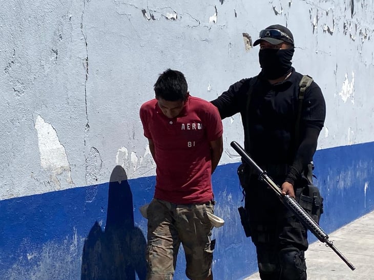 Delincuente armado asalta a vecino de la colonia Deportivo de Monclova