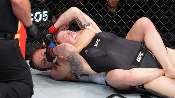 UFC: Alexa Grasso sometió en un round a la favorita Joanne Wood