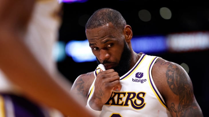 Los Lakers naufragan en New Orleans pese a los 39 puntos de LeBron