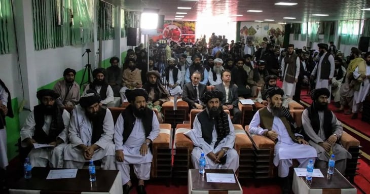 Los talibanes controlarán las barbas de los funcionarios afganos en Kabul