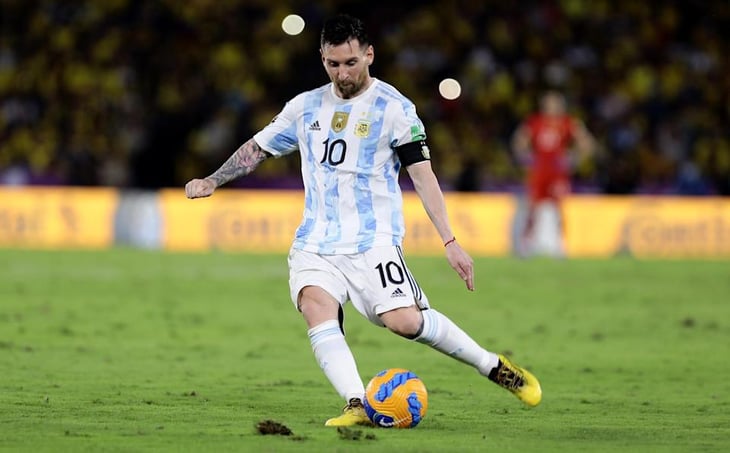 'Olé, olé, Messi, Messi': Ecuador celebra con 'Leo' su vuelta al Mundial