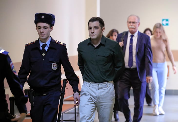 Estudiante estadounidense preso en Rusia comienza segunda huelga de hambre